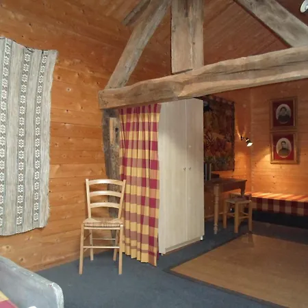 Tatil Evi Charming Villa, Paliseul, Cleaning Included *