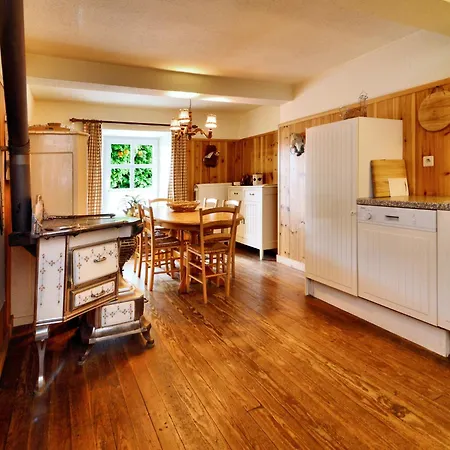 Charming Villa, Paliseul, Cleaning Included *